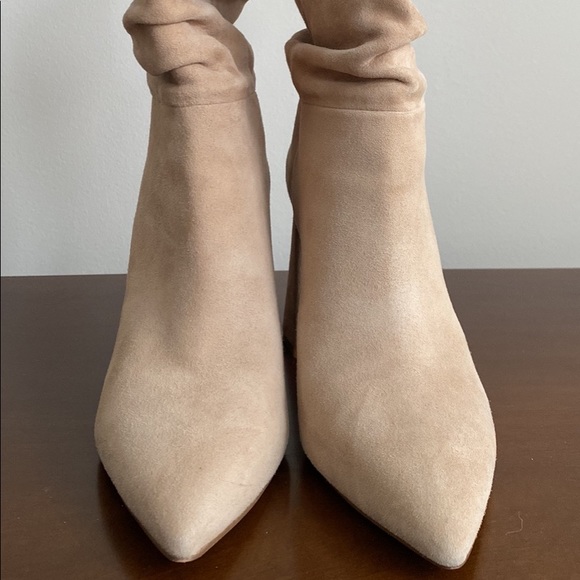 Vince Camuto boots - Picture 2 of 5